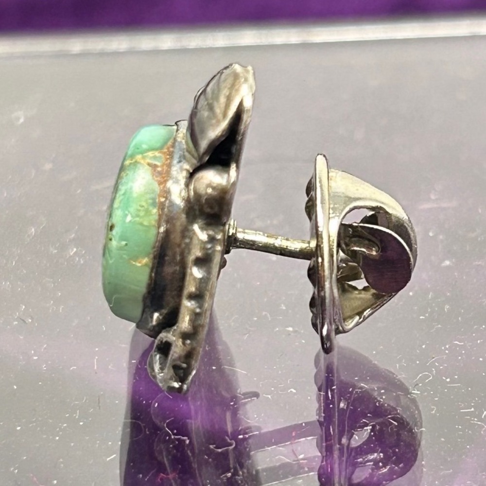 Vintage Southwestern Turquoise Silver Tone Lapel Pin Green Stone Leaf Design - Picture 2 of 6